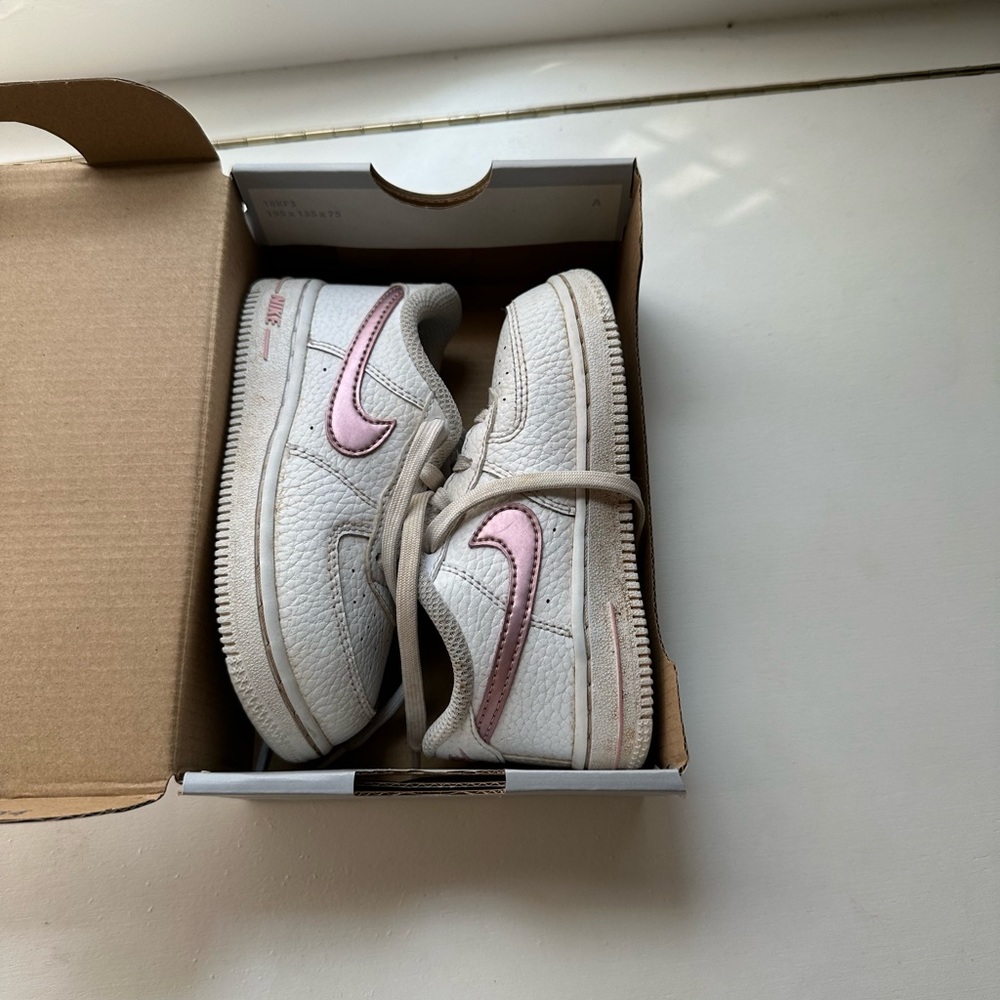 Toddler sneakers
